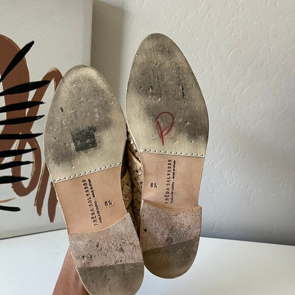 Freda Salvador Nude Woven Spanish Leather Slip On Pointed Toe Keen Mules 6.5 - Picture 8 of 9